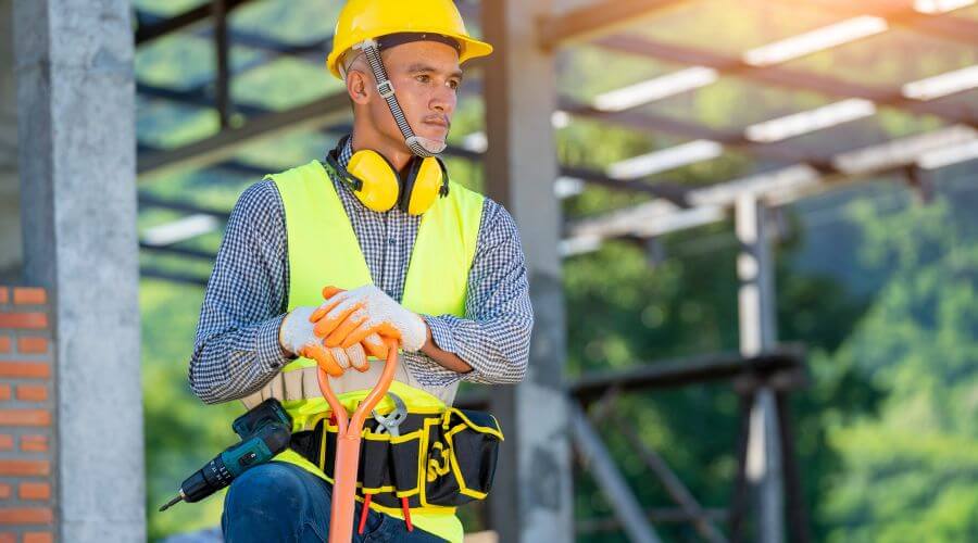 Professional gutter cleaning in Sharpsburg, MD